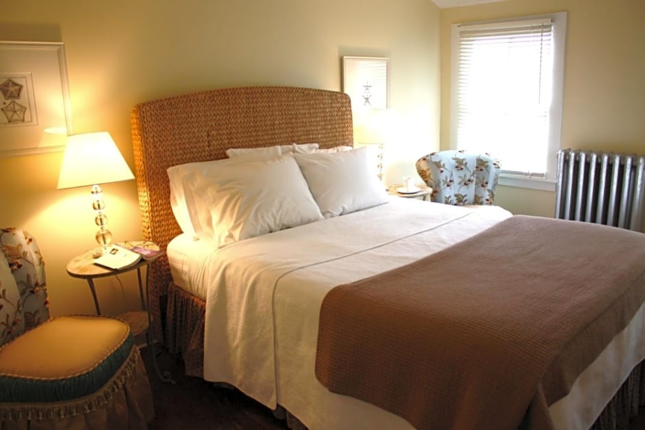 The Oak Bluffs Inn