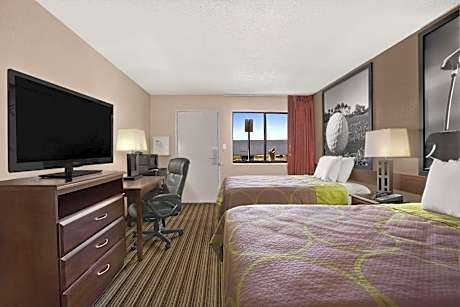 2 Double Beds Non-Smoking