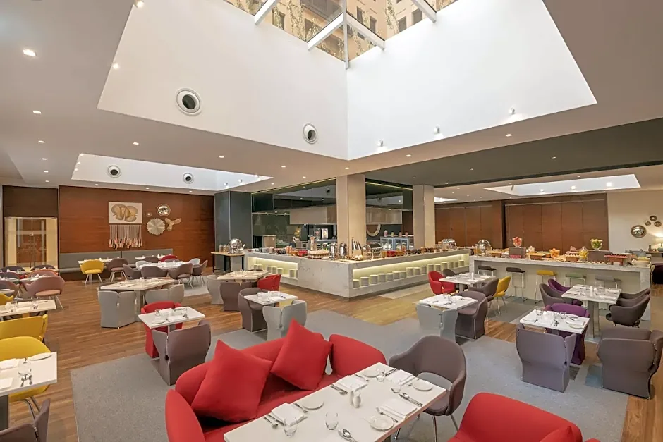 Hyatt Place Dubai Wasl District