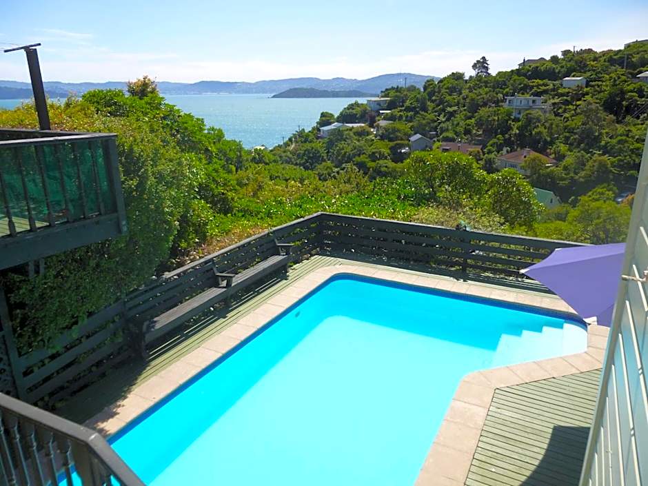 Breakaway at York Bay