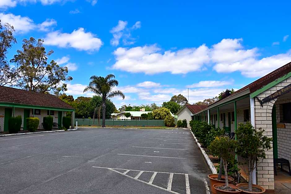 Mount Barker Valley Views Motel & Chalets, Western Australia