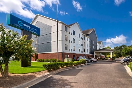 Clarion Pointe Charleston - West Ashley