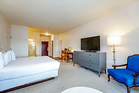 King Room with Balcony