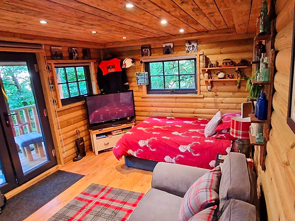 The Miners Log Cabin