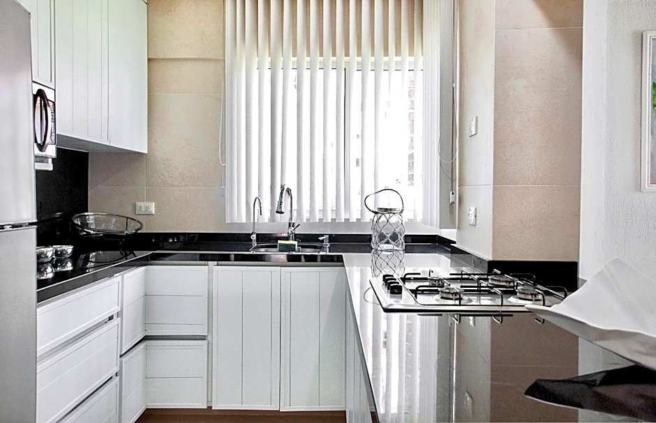 Marina Suites by Andiani Travel