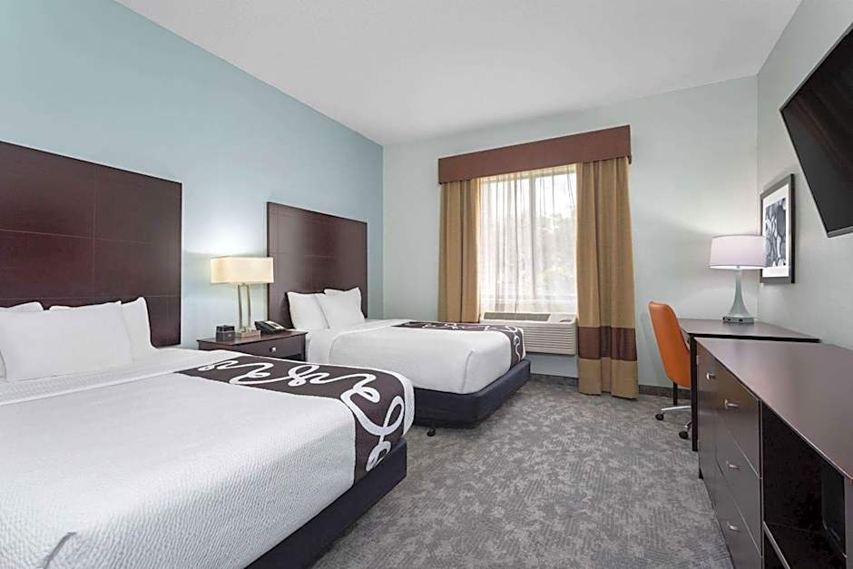 La Quinta Inn & Suites by Wyndham Bonita Springs Naples