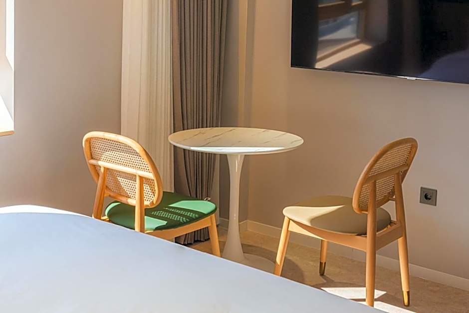 Asherah Villa d' aqua Hotel