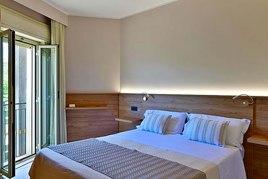 Hotel & Apartments Villa Linda