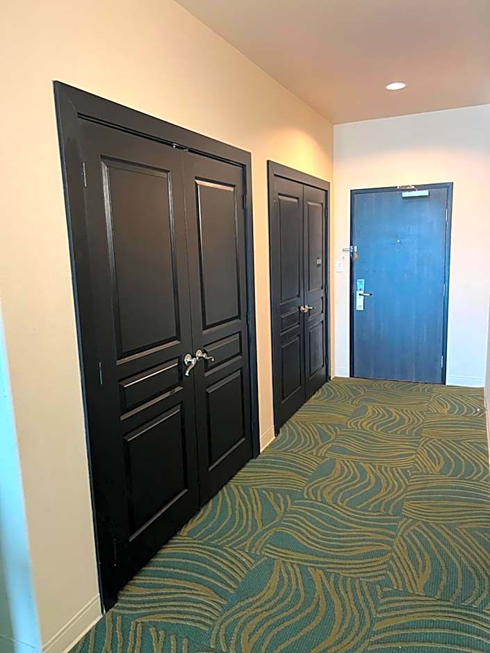 Suites at Sunchase