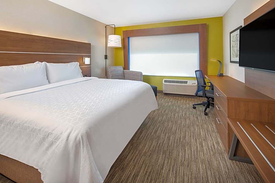 Holiday Inn Express And Suites Chico By IHG