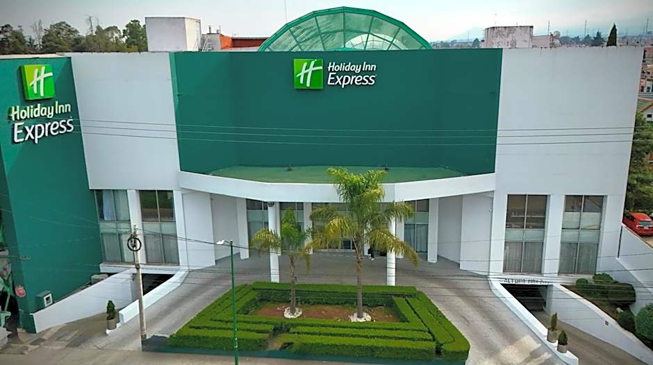 Photo 1 of 33 of Holiday Inn Express Toluca By IHG