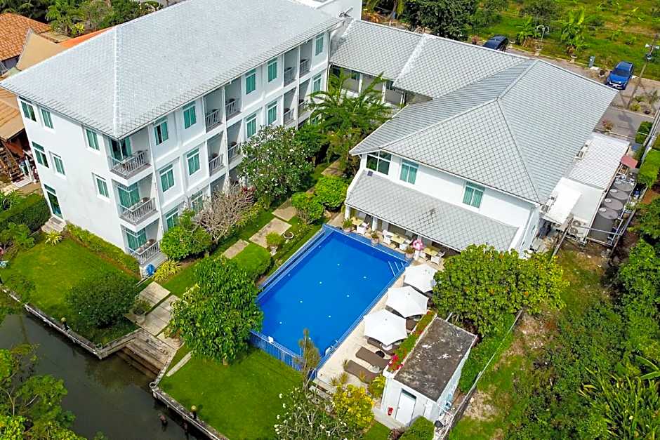 Villa Amphawa