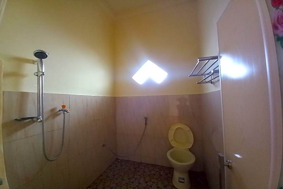 OYO 90731 E-kreasi Home