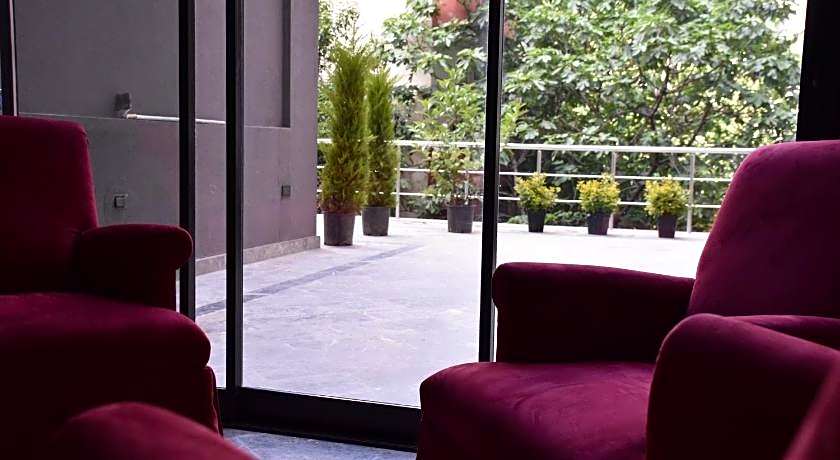 Shishly Palace Hotel