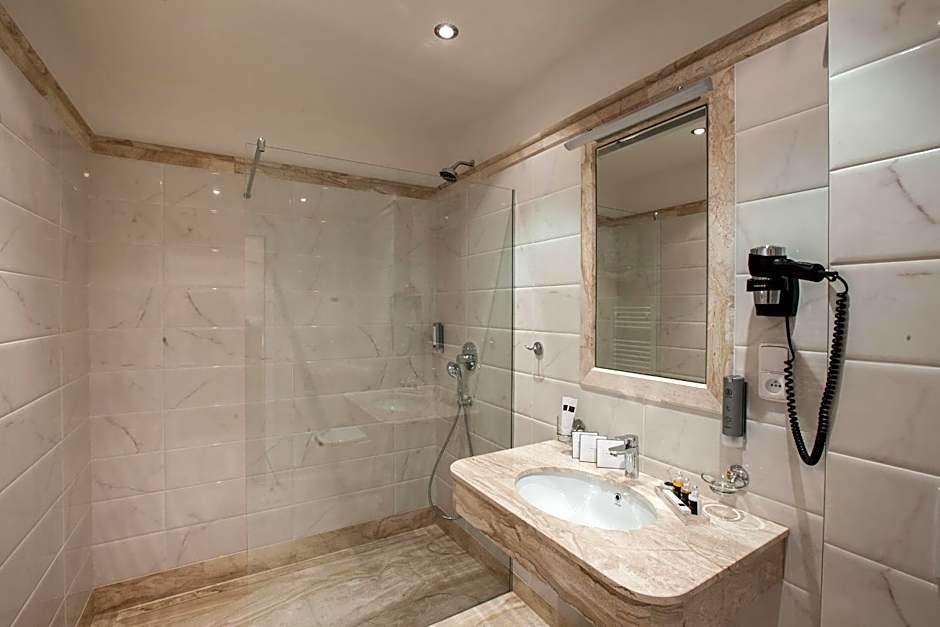 Little King Hotel U Malvaze