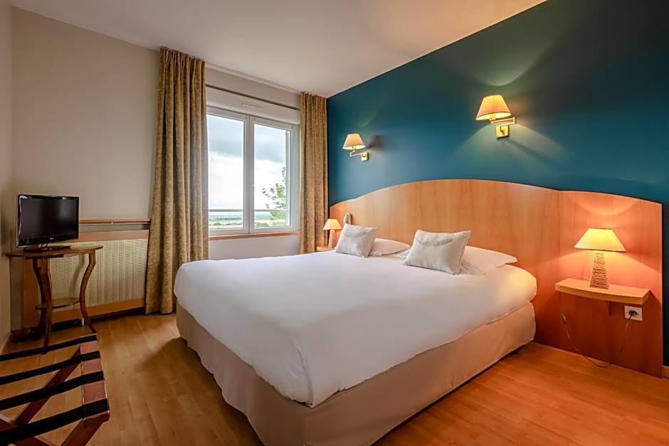 Auberge du Poids Public Logis Hotel