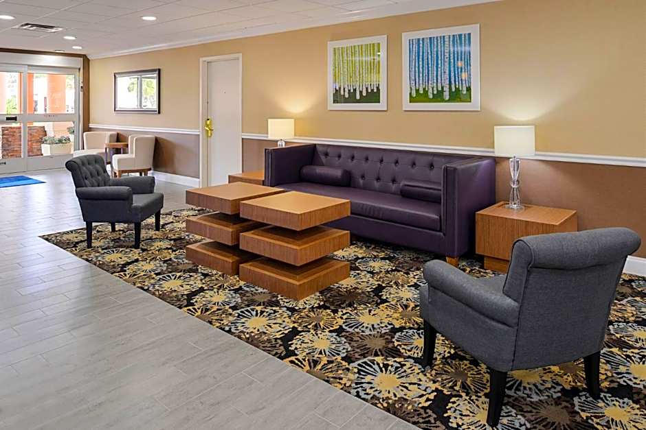 Holiday Inn Express Hotel & Suites Bonita Springs By IHG