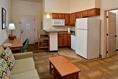 1 Bedroom Suite Communications Accessible