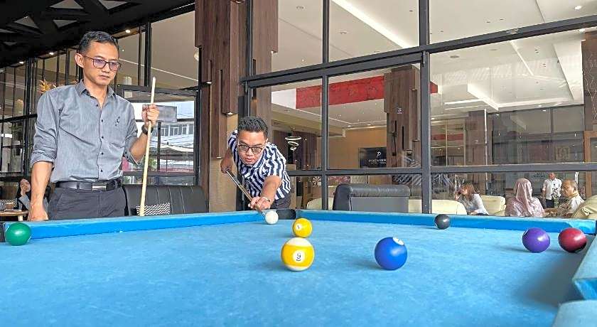 Premiere Hotel Tegal