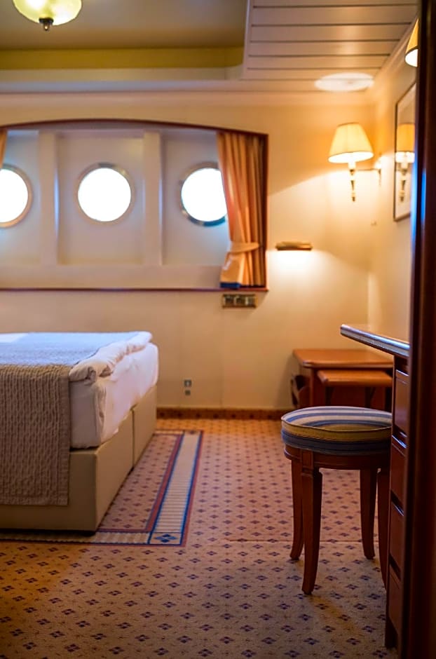 OnRiver Hotels - MS Cézanne