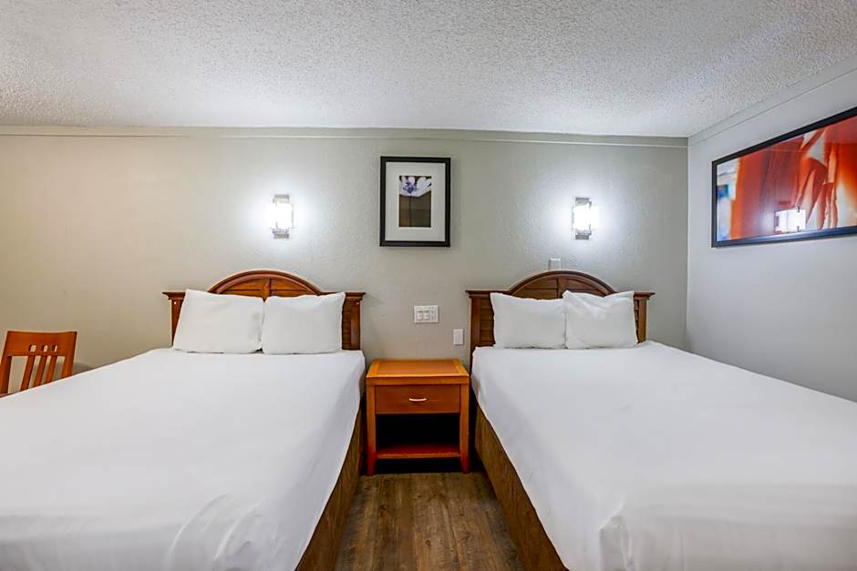 Cozy Garden Inn By OYO Hwy 40 Richmond