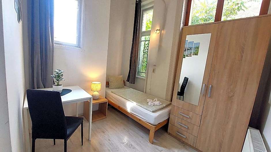 GoodMo Budapest Smart Rooms