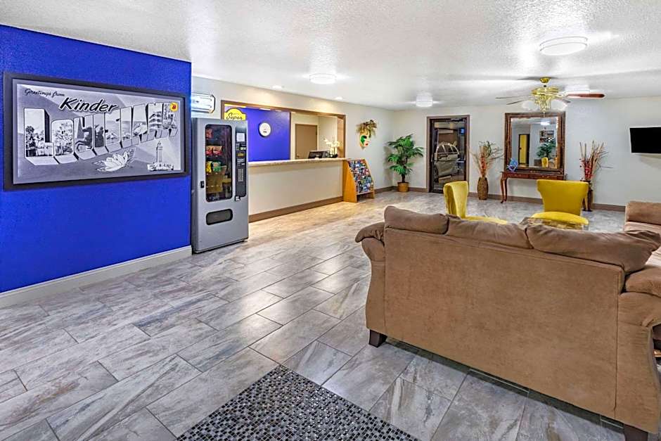 Super 8 by Wyndham Kinder/Coushatta near Casino