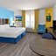 Days Inn & Suites by Wyndham Lubbock Medical Center