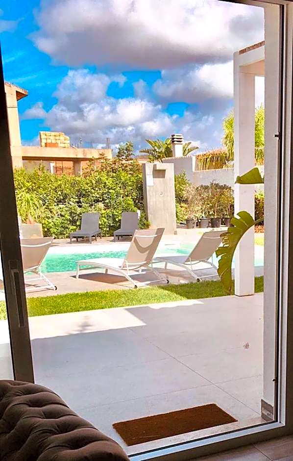 Villa White Luxury Residence