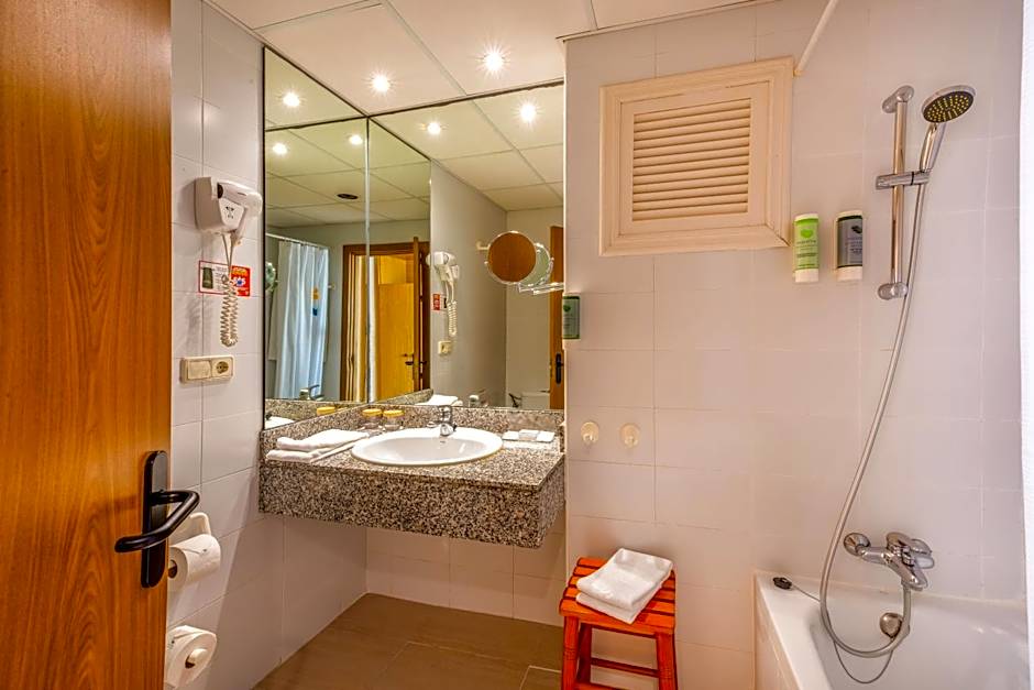 Valentin Reina Paguera - Adults Only