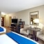 Holiday Inn Express & Suites Verona By IHG