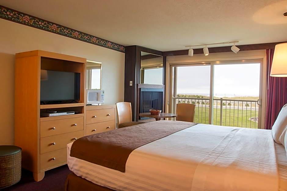 Hi Tide Oceanfront Inn