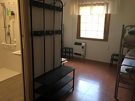 Bed in 4-Bed Mixed Dormitory Room