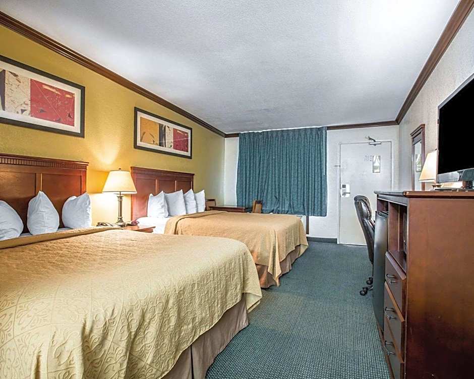 Quality Inn San Diego I-5 Naval Base