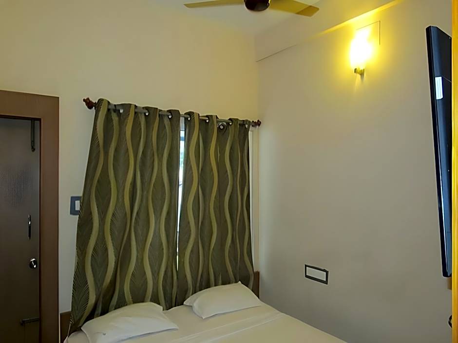Hotel Subam Palani