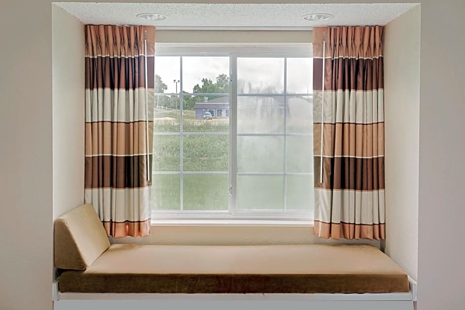 Microtel Inn & Suites by Wyndham Joplin
