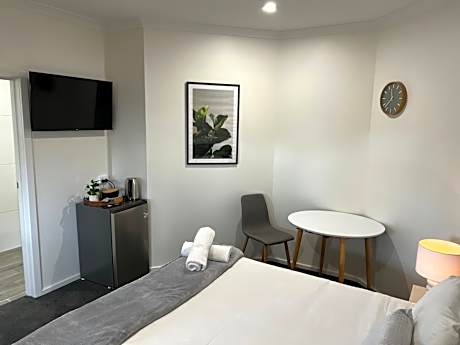 BENDIGO BOTANIC MOTEL- Oil Friendly Price