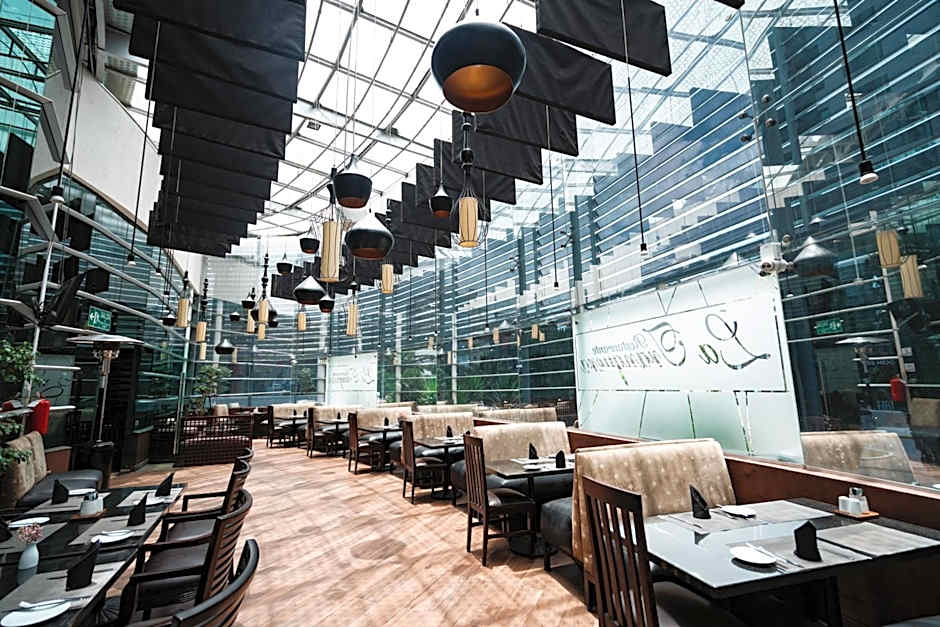 Suites Camino Real
