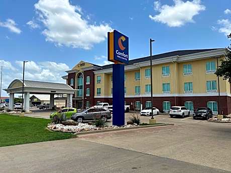 Comfort Inn & Suites