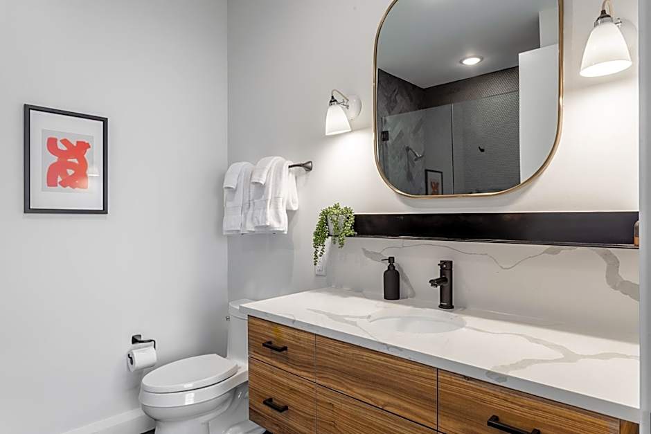 Mint House Dallas - Downtown