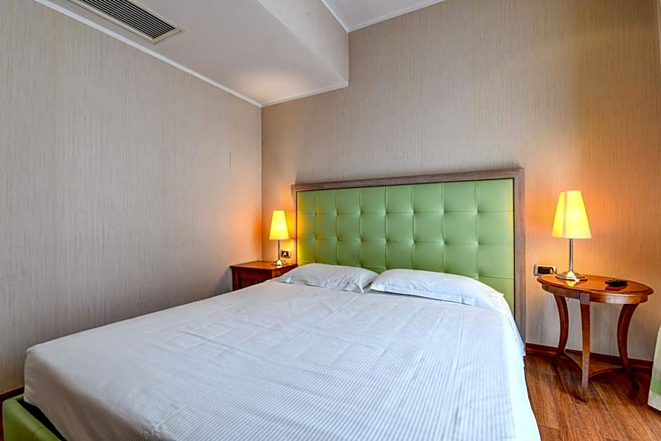 Hotel Master