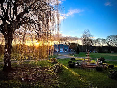 Quadruple Room with Private Bathroom