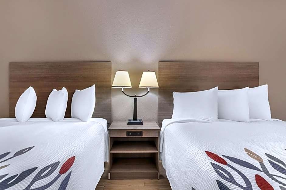 Red Roof Inn La Porte