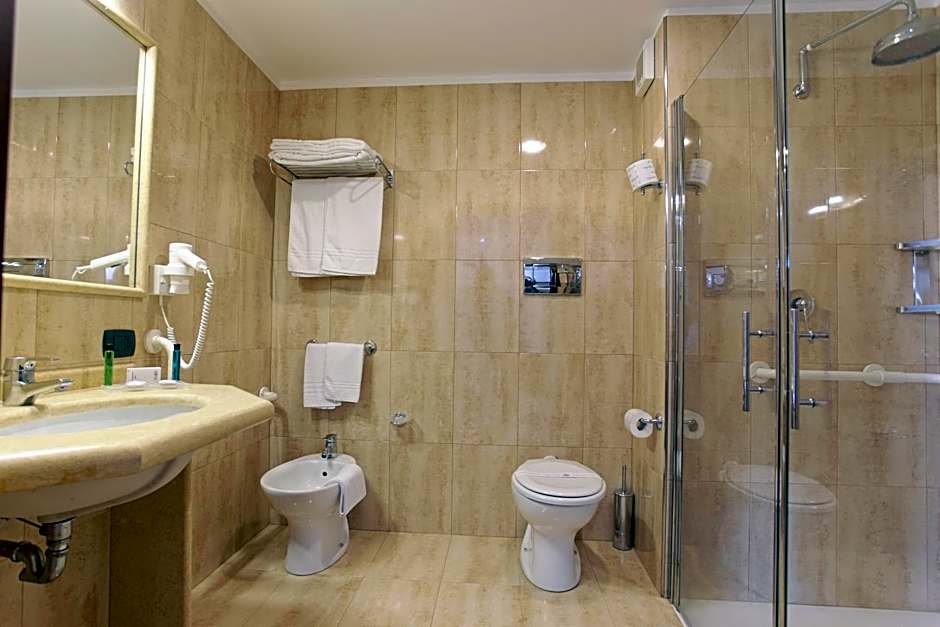 Photo 1 of 1 of 1 Double Bed or 2 Beds, Accessible
