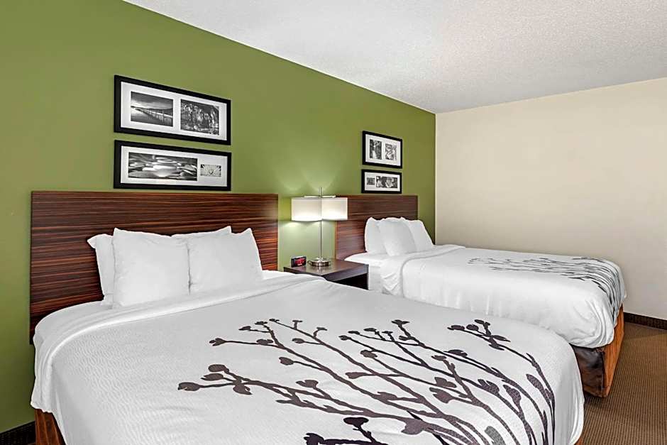 Sleep Inn & Suites Charles City