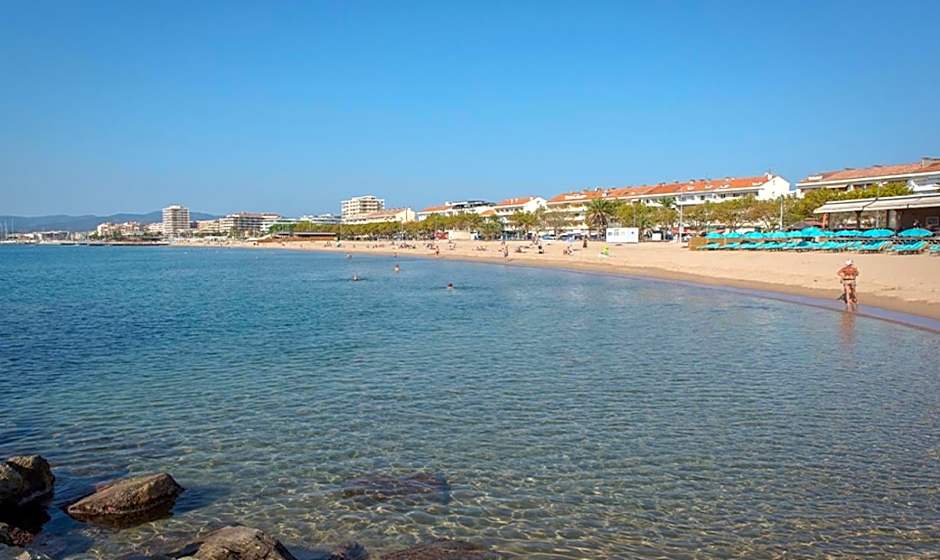 Hotel Sable Et Soleil - Port et Plage