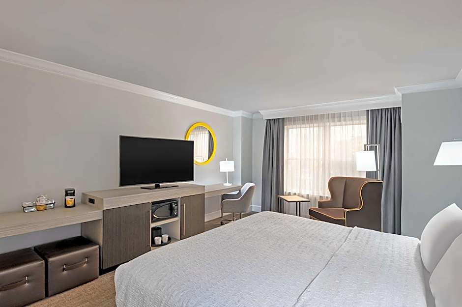 Hampton Inn By Hilton And Suites Stamford