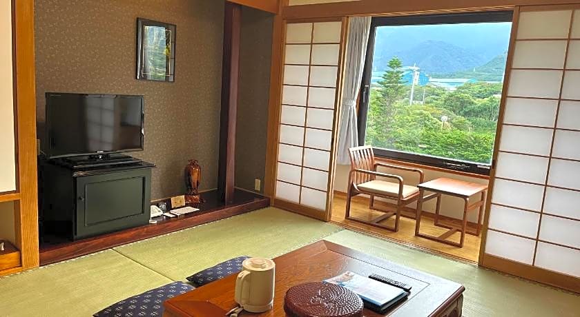 THE HOTEL YAKUSHIMA ocean & forest