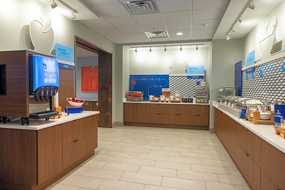 Holiday Inn Express & Suites - Harrisonburg University Area By IHG