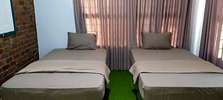 Standard Twin with Private Bathroom